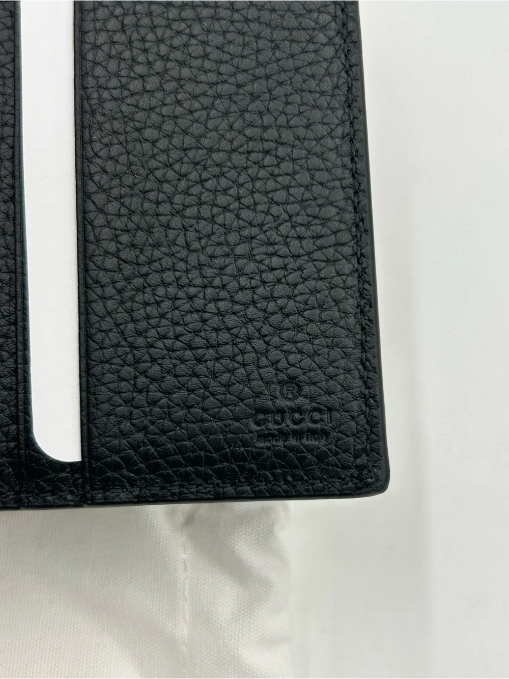 Men's Gucci jumbo GG Leather bifold wallet made in Italy